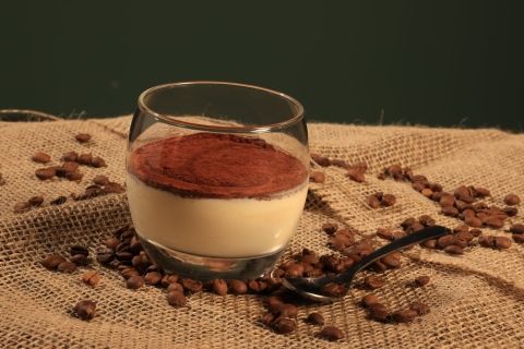 Tiramisu café